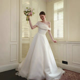 French Uniform Dress Bride 2026 New High-Quality Shoulder Escium Yarn Density Large Tail Main Wedding Dress HZ0517