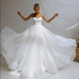 Brased Light Wedding Dress 2025 French New Small Temperament Simple Temperament Travel Tailed Large-Size Wedding Dress HZ0517