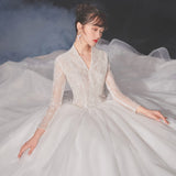 Starry Sky Light Master Wedding 2026 New Bride V-Neck Long Sleeve French-Style Large Dragtail Showing Thin Temperament Retro Princess Style HZ0517