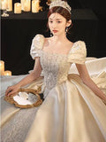 2025 New Bridal French-Style High-Quality Retro Court Style Yarn Yarn Luxury Tail Wedding Dress HZ0517
