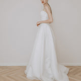 Light Wedding Dress With Elegant Bridal Wedding Mat Body Quality Welcome Dress 2026 New Waist Toast Dress HZ0517