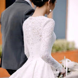 French Lace Wedding Dress 2026 New Bridal Atmosphere Simple Long-Sleeved Winter Welcome Yarn Small Tail Wedding Dress HZ0517