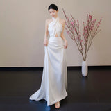 French Hanging Neck Light Wedding Dress 2026 New Small Luxury Dress Fish Tail Welcome Engagement Yarn HZ0517
