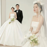 Outdoor Brao Photo Long Tailings Of The New Wedding Studio Theme Photography Dress Couple Dress Korean Version Of The White Lawn HZ0517