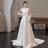 French Light Wedding Dress Bride Simple Temperament Density Retro Welcome White Dress Dress Small Tail Yarn HZ0517