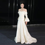 French-Style Densinted Light Wedding Dress Bride Simply Covered The Ancient Long-Sleeved Small Habitat Forest Style Yarn One-Shoulder-Tail Dress HZ0517