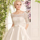 Wedding Dress 2026 Spring New Long-Sleeved Bare Back Lace A-Word Drag Outdoor Wedding Dress HZ0517