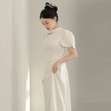 Scenic Face Light Wedding Dress 2026 New Bridal Simple Temperament Chinese Style Back Go Out Yarn Lined With Small Dress Dress HZ0517