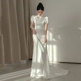 Scenic Face Light Wedding Dress 2026 New Bridal Simple Temperament Chinese Style Back Go Out Yarn Lined With Small Dress Dress HZ0517