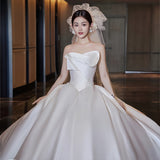 Sing Face Light Wedding Dress 2026 New Bride High-End Main Yarn High-End Texture Boobs Go Out Of The Yarn French Retro Tail HZ0517