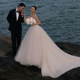 The New Studio Photo Theme Clothing Wedding Dress Photography Couple Seaside Chest Simple Big Drag Tail White Yarn HZ0517